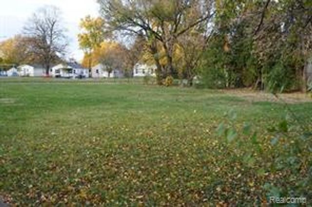 1414 Earlmoor Boulevard, Flint, MI 48506