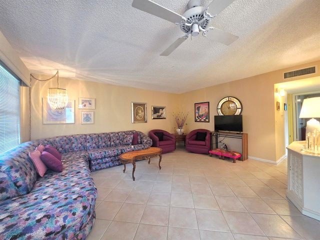 719 Flanders O, Delray Beach, FL 33484