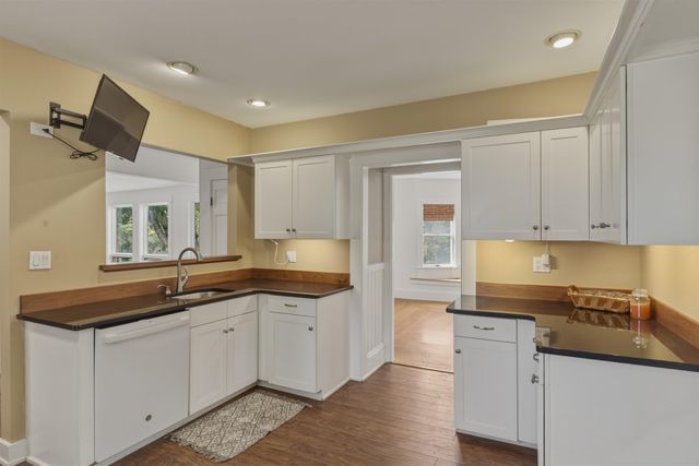 59 Rollins Road, Rollinsford, NH 03869