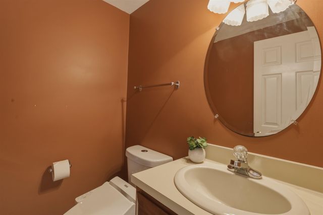 59 Rollins Road, Rollinsford, NH 03869