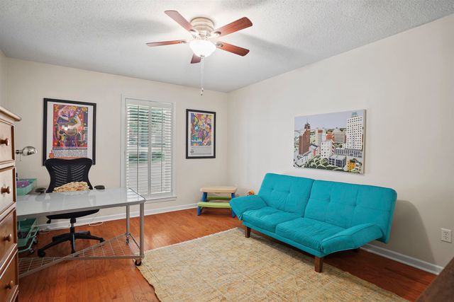 7080 WOODRIDGE LN, Germantown, TN 38138