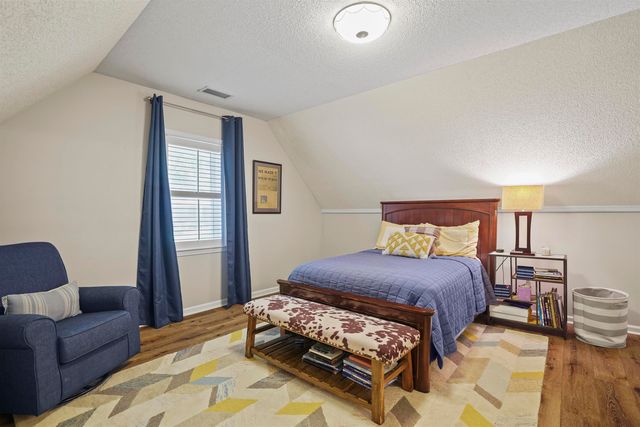 7080 WOODRIDGE LN, Germantown, TN 38138