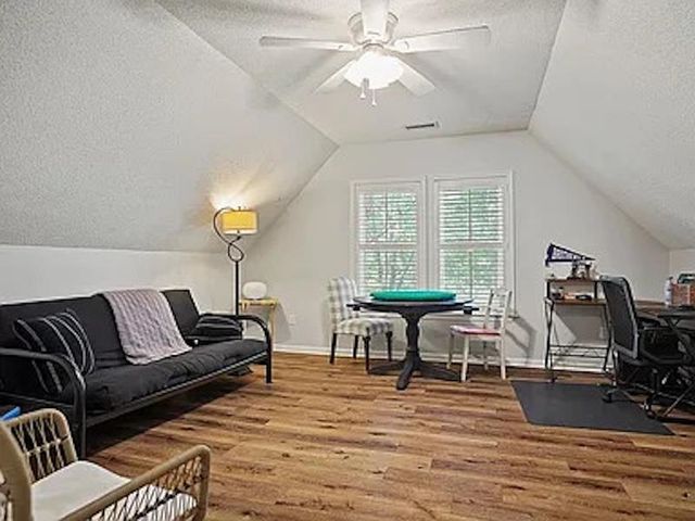 7080 WOODRIDGE LN, Germantown, TN 38138