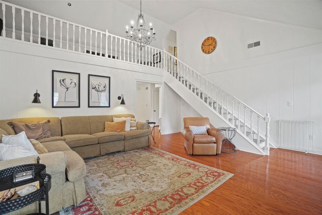 7080 WOODRIDGE LN, Germantown, TN 38138