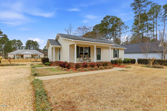 525 W Edwards Street, Princeton, NC 27569