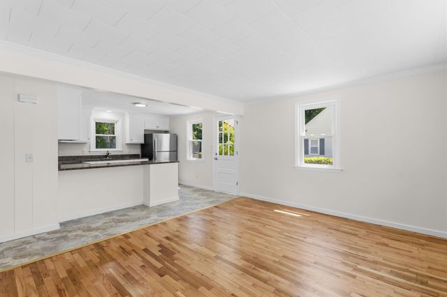 87 Saint Marie Street, Manchester, NH 03102