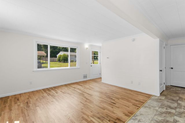 87 Saint Marie Street, Manchester, NH 03102