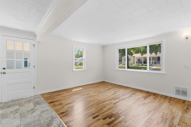 87 Saint Marie Street, Manchester, NH 03102