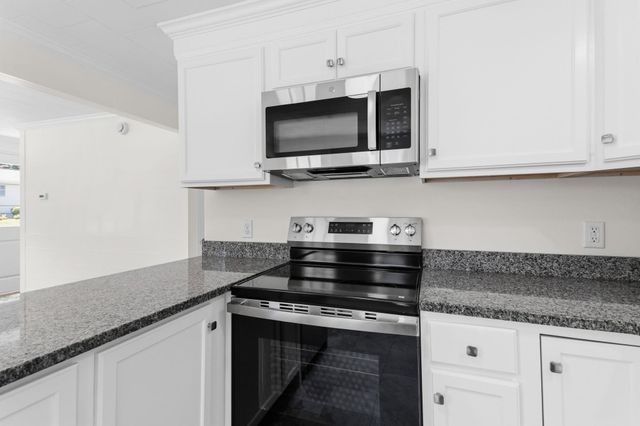 87 Saint Marie Street, Manchester, NH 03102