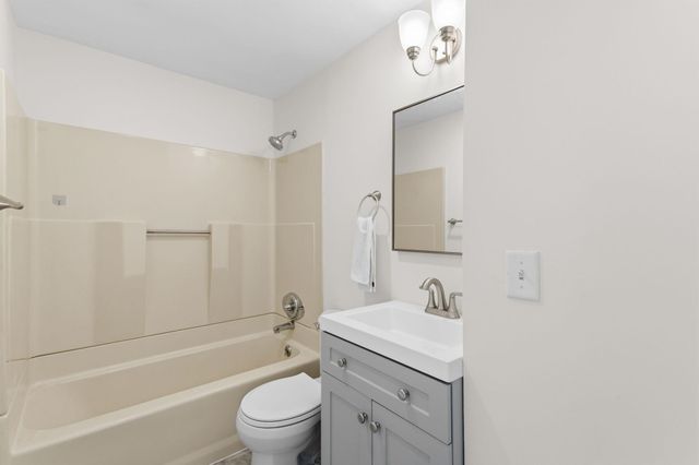 87 Saint Marie Street, Manchester, NH 03102