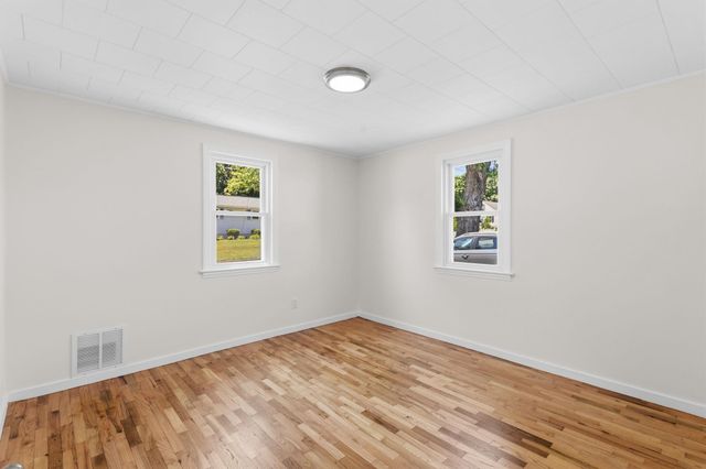 87 Saint Marie Street, Manchester, NH 03102