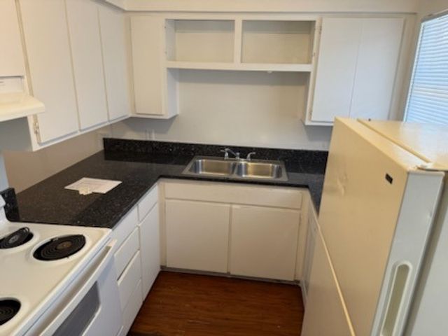 305 Lampe Street A, Arlington, TX 76010