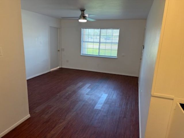 305 Lampe Street A, Arlington, TX 76010