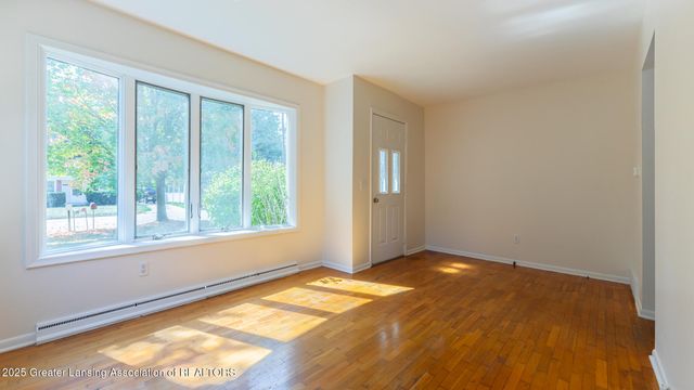 1101 Barr Avenue, Lansing, MI 48911