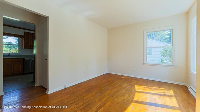 1101 Barr Avenue, Lansing, MI 48911