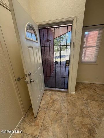 10156 RACOON Drive, El Paso, TX 79924