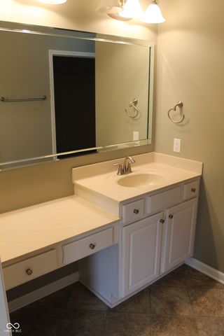 5579 Lipizzan Lane, Plainfield, IN 46168