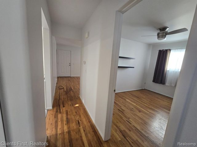 28004 Hughes Street, Saint Clair Shores, MI 48081