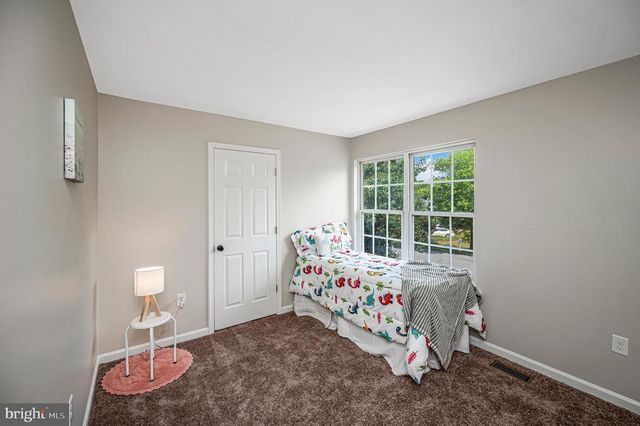 5706 E POINT CIR, Spotsylvania, VA 22551