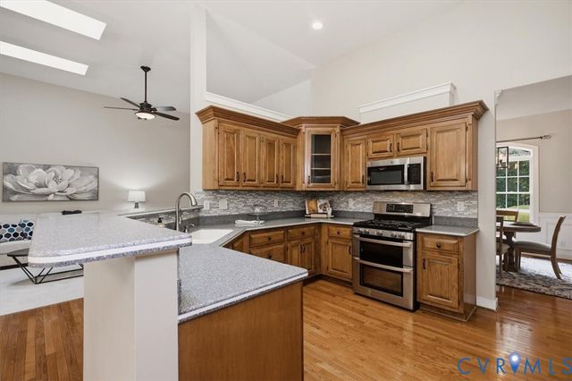 5052 Brandon Pines Dr, Providence Forge, VA 23140
