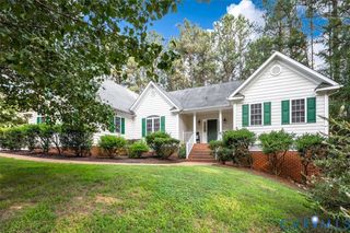 5052 Brandon Pines Dr, Providence Forge, VA 23140