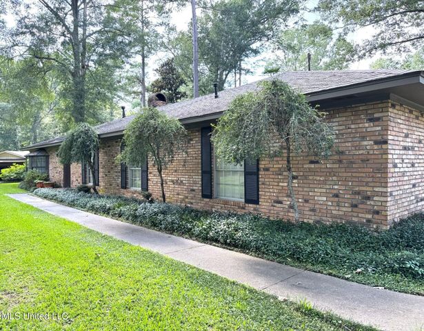 58 Melanie Road, Natchez, MS 39120