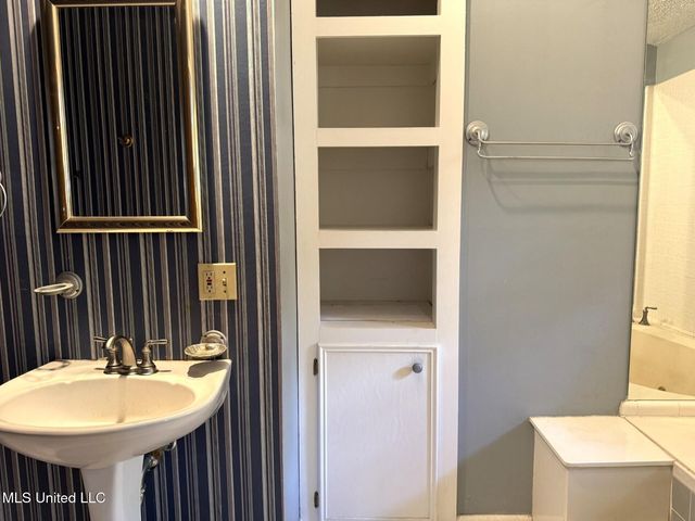 58 Melanie Road, Natchez, MS 39120