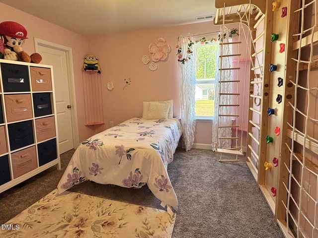 4 E Odell Lane, Zebulon, NC 27597