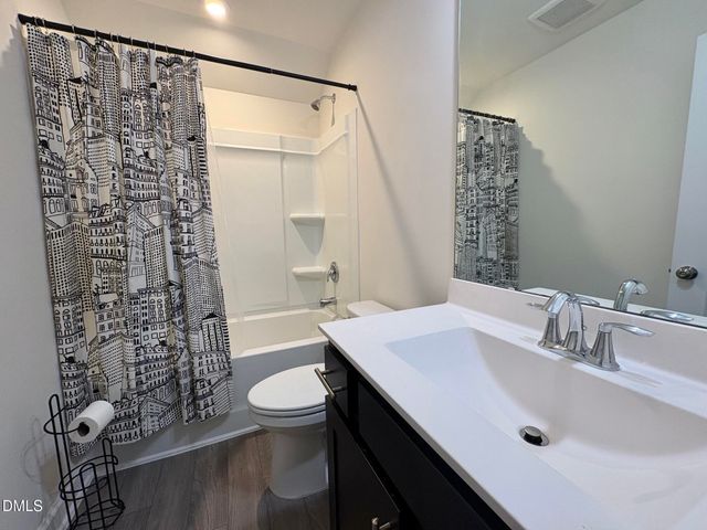 4 E Odell Lane, Zebulon, NC 27597