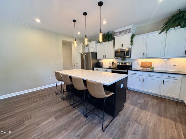4 E Odell Lane, Zebulon, NC 27597