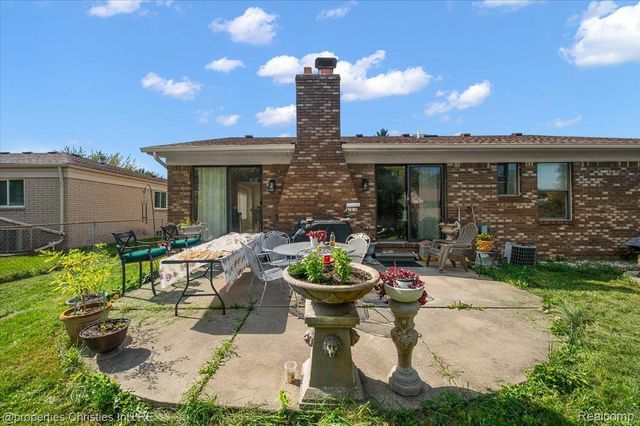 38364 Yonkers Drive, Sterling Heights, MI 48310