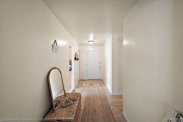 38364 Yonkers Drive, Sterling Heights, MI 48310