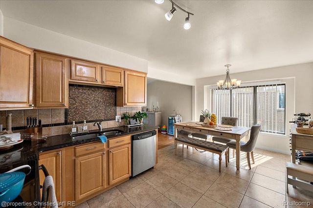 38364 Yonkers Drive, Sterling Heights, MI 48310
