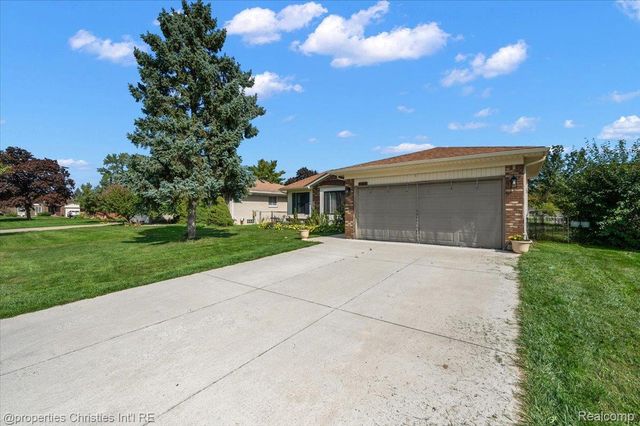 38364 Yonkers Drive, Sterling Heights, MI 48310
