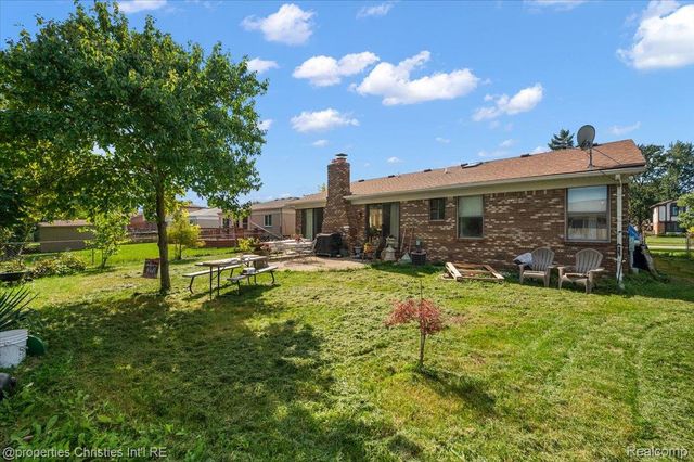 38364 Yonkers Drive, Sterling Heights, MI 48310