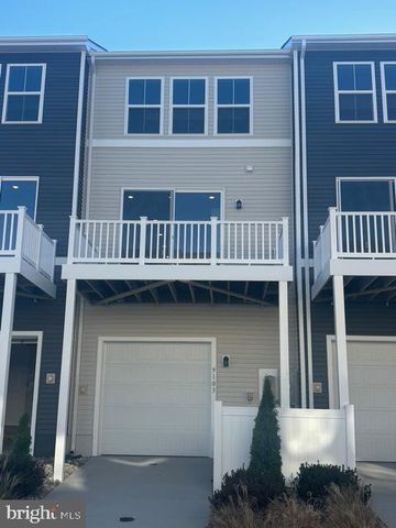 9103 FORKLEAF OAK DR, Fredericksburg, VA 22407