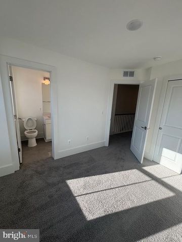 9103 FORKLEAF OAK DR, Fredericksburg, VA 22407