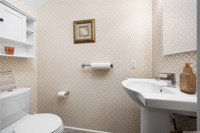 91-6221 Kapolei Parkway 102, Ewa Beach, HI 96706