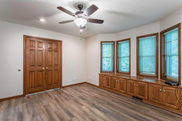 8 Winnebago Trace, Cherokee Village, AR 72529