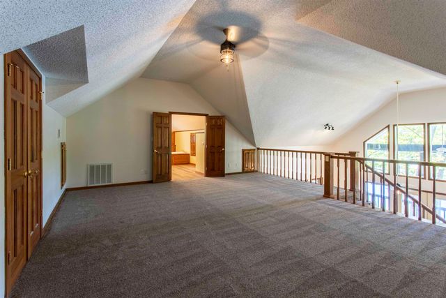 8 Winnebago Trace, Cherokee Village, AR 72529