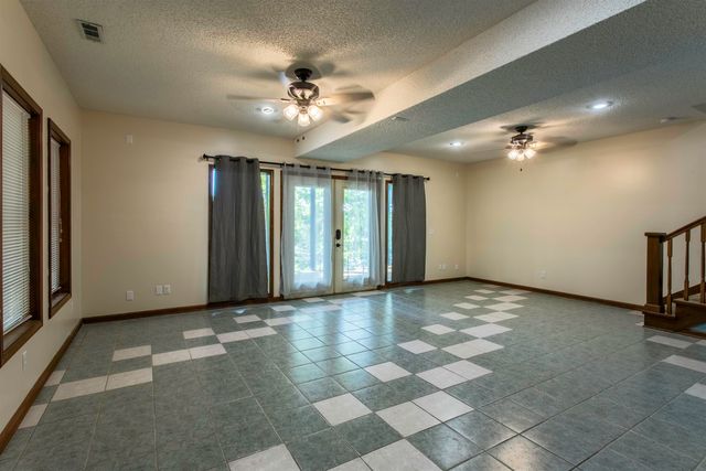 8 Winnebago Trace, Cherokee Village, AR 72529