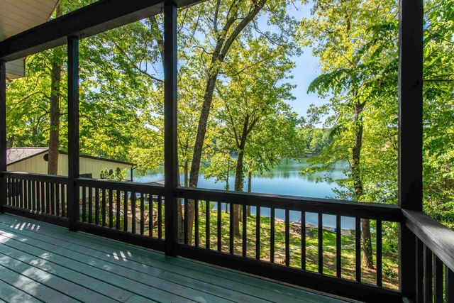 8 Winnebago Trace, Cherokee Village, AR 72529