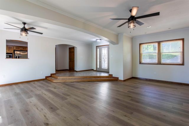 8 Winnebago Trace, Cherokee Village, AR 72529