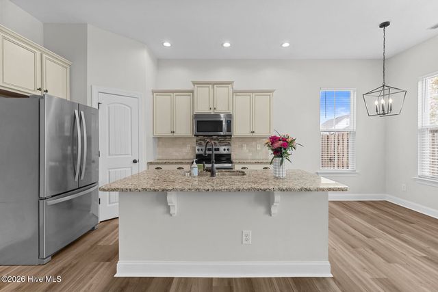 207 Willow Ridge Drive, Holly Ridge, NC 28445