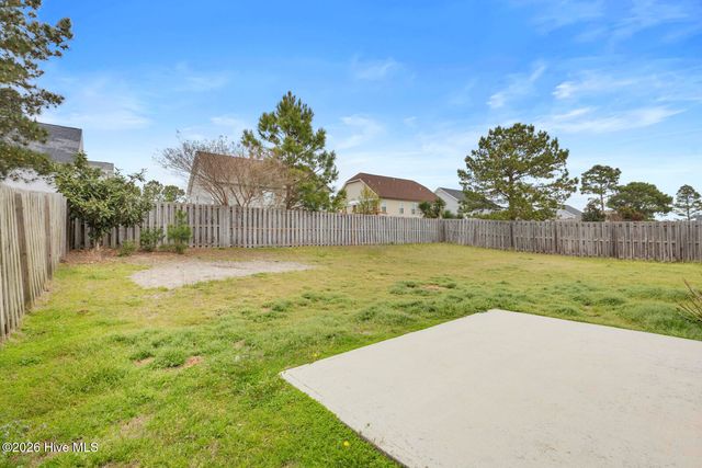 207 Willow Ridge Drive, Holly Ridge, NC 28445