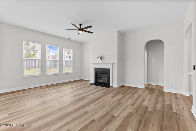 207 Willow Ridge Drive, Holly Ridge, NC 28445