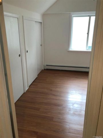 20 10th Street, Locust Valley, NY 11560