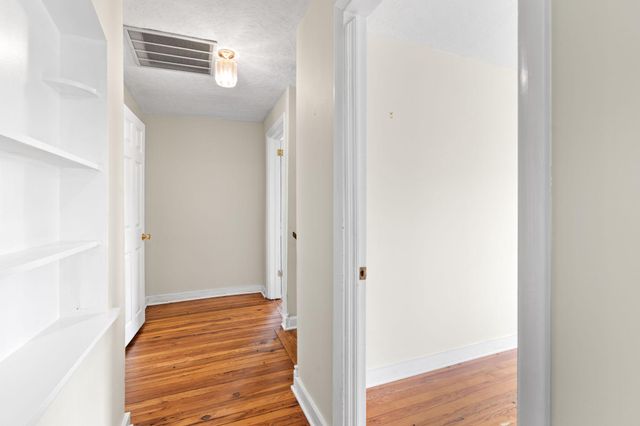 5002-D BURKITTSVILLE RD, Jefferson, MD 21755
