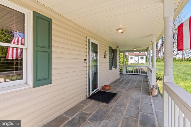 5002-D BURKITTSVILLE RD, Jefferson, MD 21755