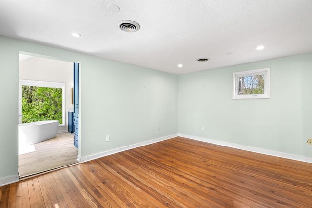 5002-D BURKITTSVILLE RD, Jefferson, MD 21755